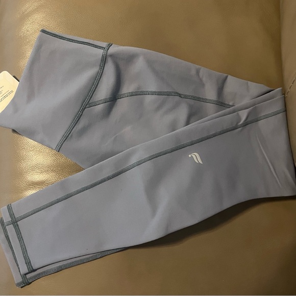 Fabletics Define High-Waisted Legging - Picture 2 of 4